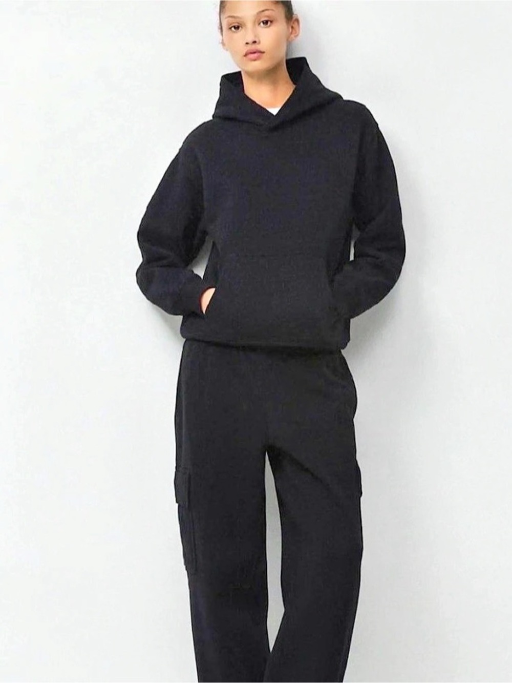 Aritzia Cozy Sweatfleece Perfect Hoodie Black Pullover